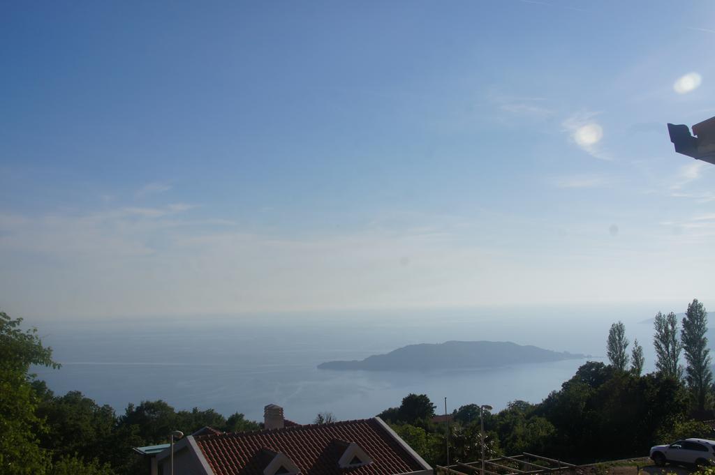 Apartments Kuljace Ilha Ilha Sveti Stefan Quarto foto
