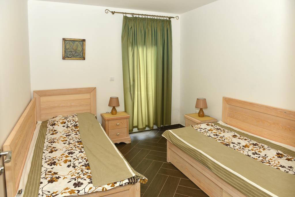 Apartments Kuljace Ilha Ilha Sveti Stefan Exterior foto